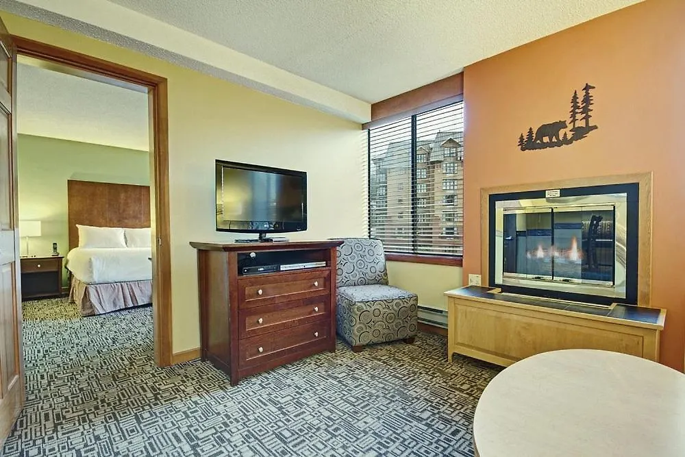 Mountain Side Hotel Whistler By Executive