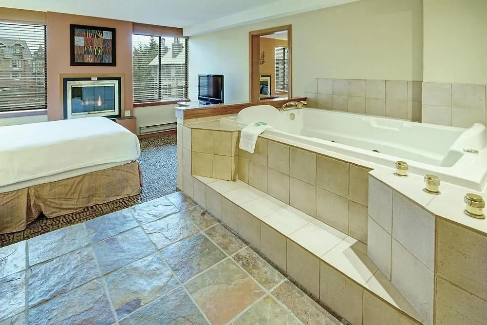 Mountain Side Hotel Whistler By Executive