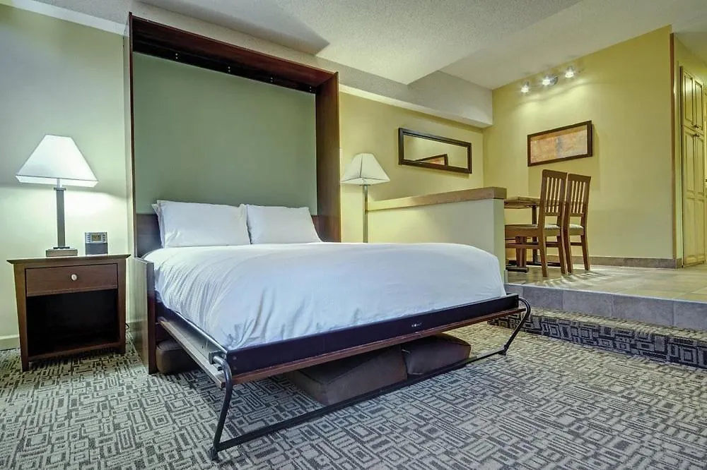 Mountain Side Hotel Whistler By Executive