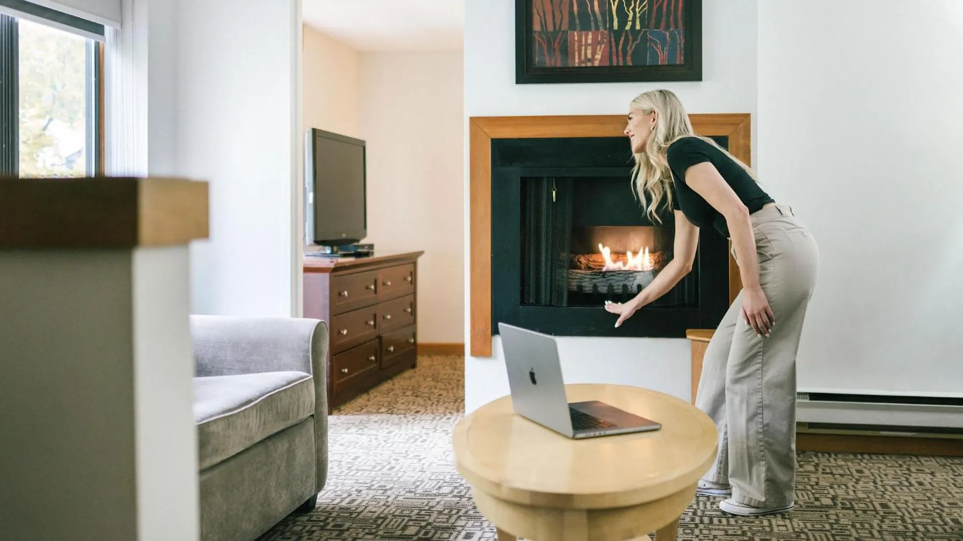 Mountain Side Hotel Whistler By Executive 3*,  Canadá