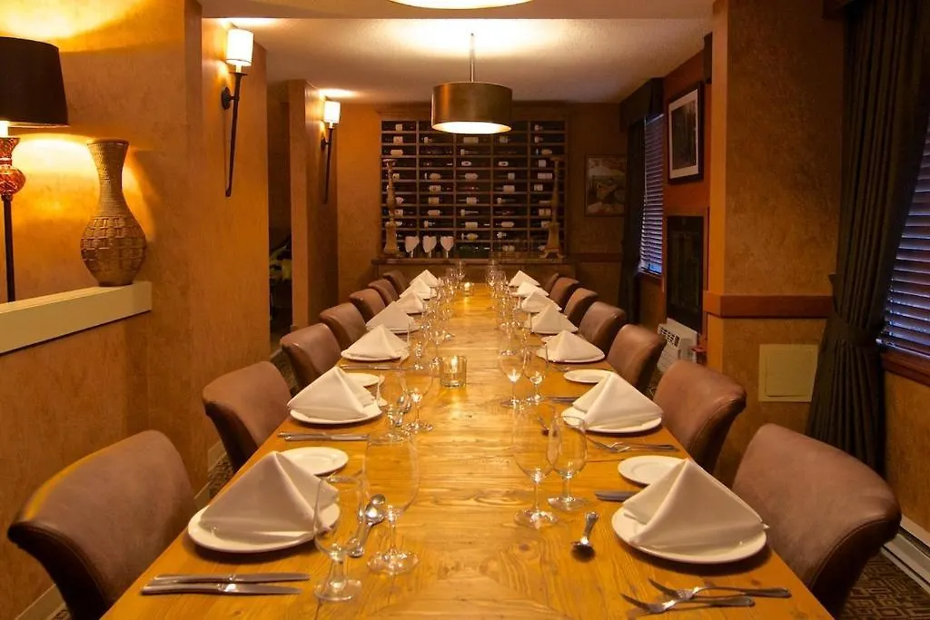 Mountain Side Hotel Whistler By Executive Canadá